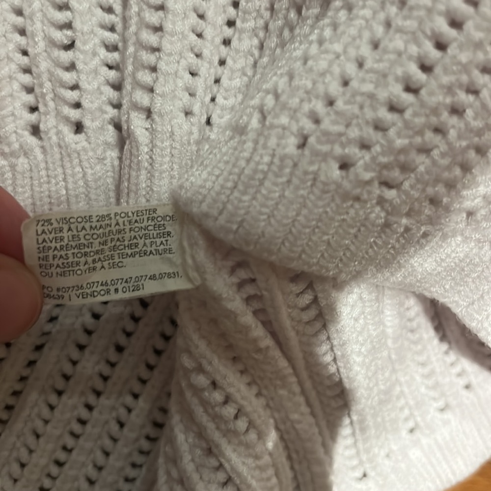 Club Monaco open knit crewneck crop tank - Picture 5 of 7
